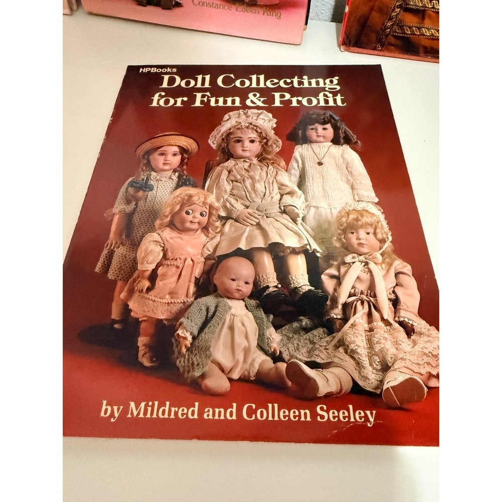 Vintage Doll Collecting 6 Books German French Bisque Costuming Rare Reference - Picture 8 of 8